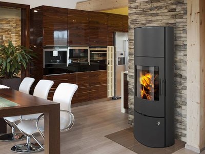 Romotop kamin Evora-03-Akum-metall-salvestav-inter.jpg